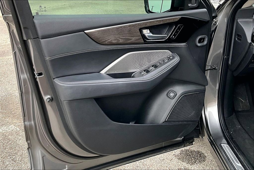 Used 2024 Acura MDX SH-AWD w/ Advance Package image 23