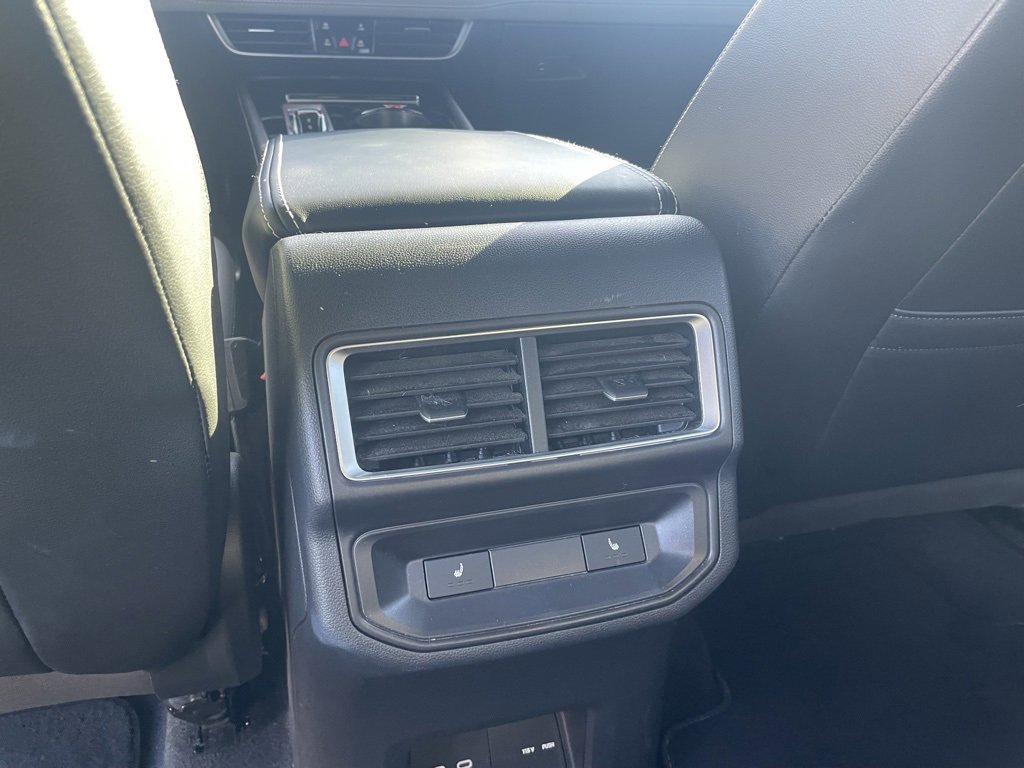 Used 2024 Volkswagen Atlas Cross Sport SEL R-Line image 28