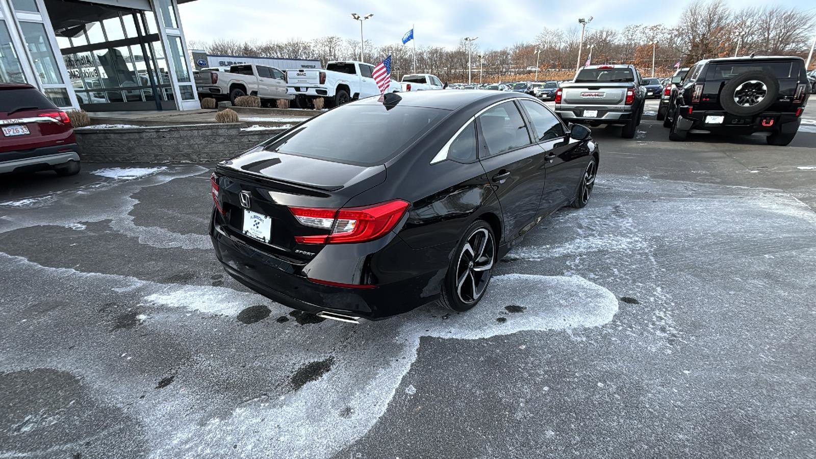 Used 2018 Honda Accord Sport image 7