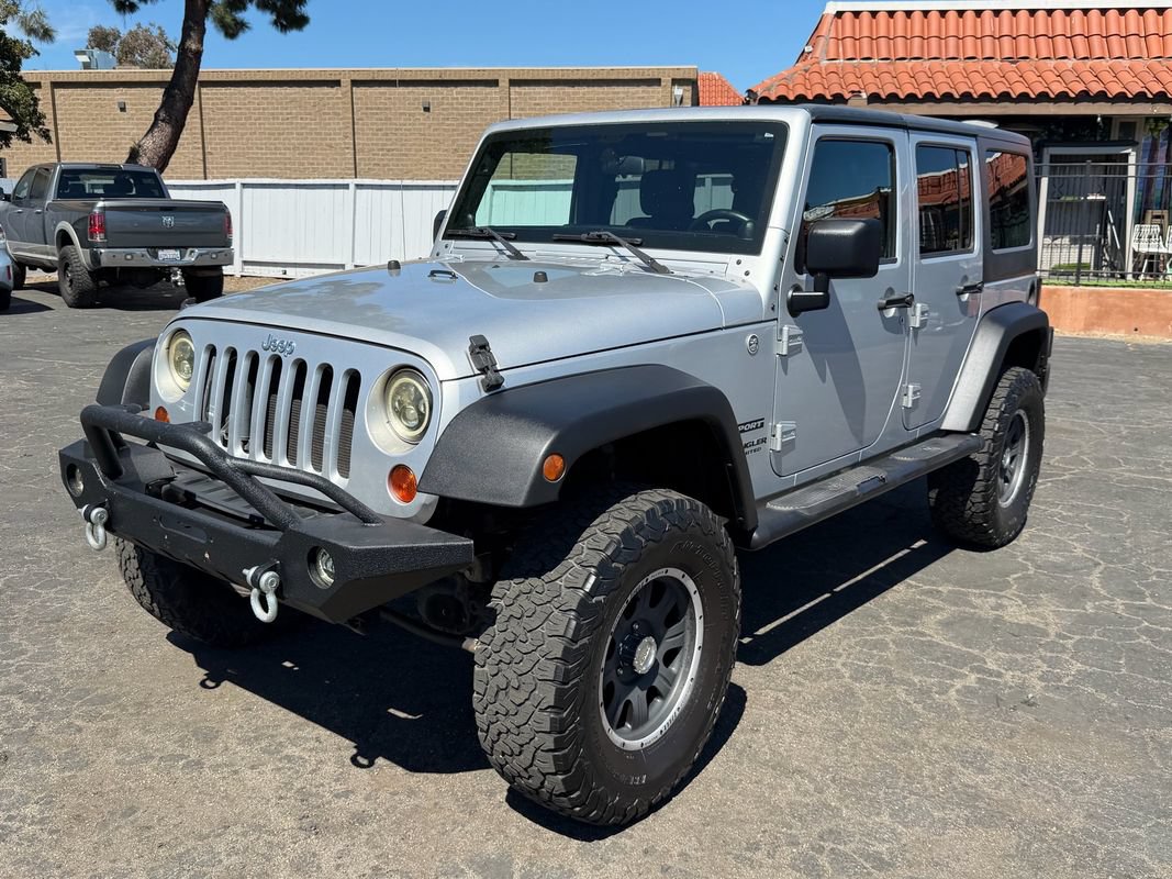 Used 2011 Jeep Wrangler Unlimited Sport AWD/4WD image 3