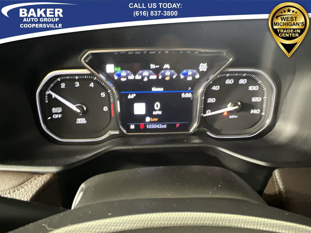 Used 2021 GMC Yukon Denali w/ Denali Premium Package image 13