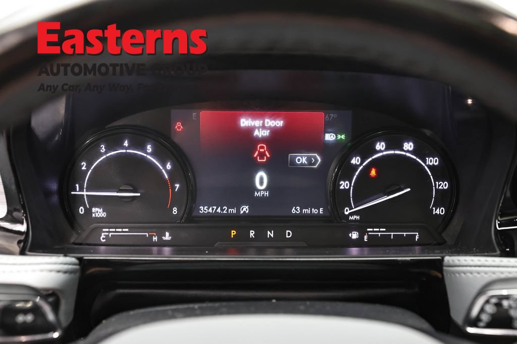 Used 2022 Lincoln Corsair AWD w/ Premium Package image 18