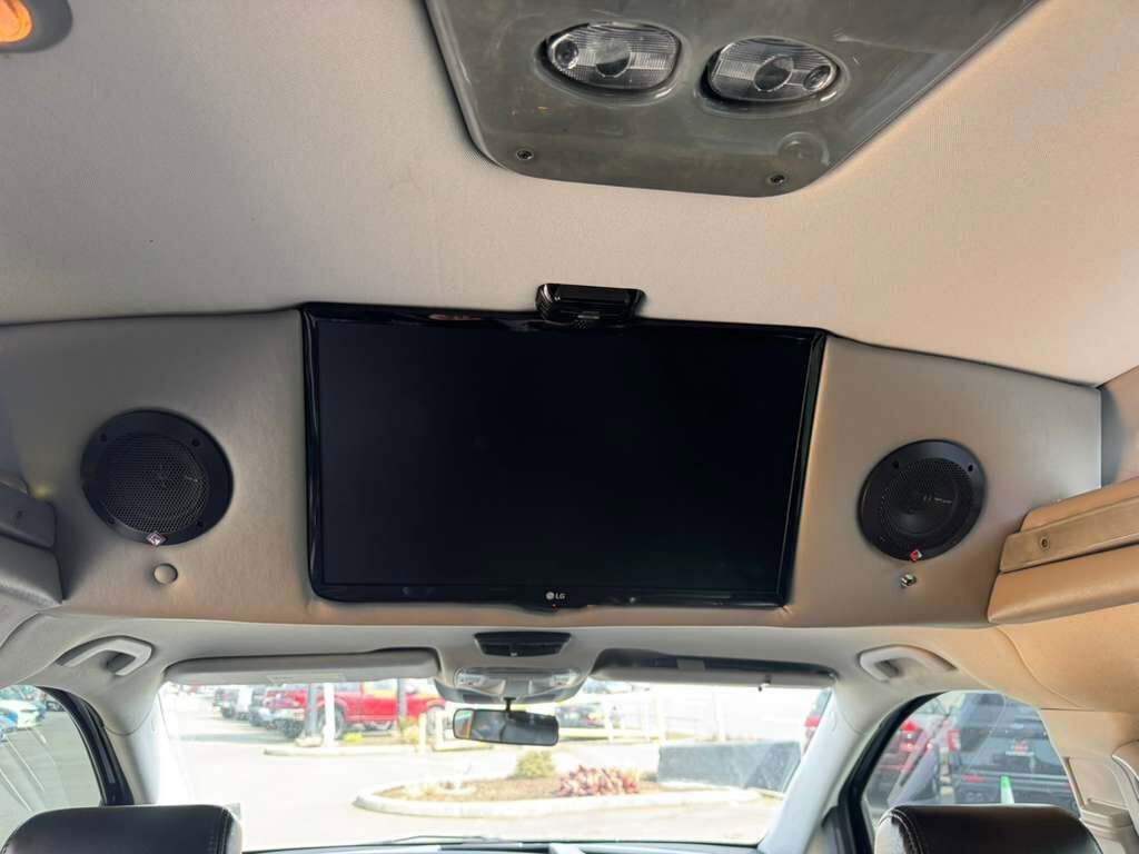 Used 2016 Mercedes-Benz Metris Passenger image 48