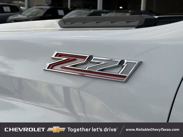 Used 2021 Chevrolet Silverado 2500 LTZ w/ LTZ Convenience Package AWD/4WD image 11