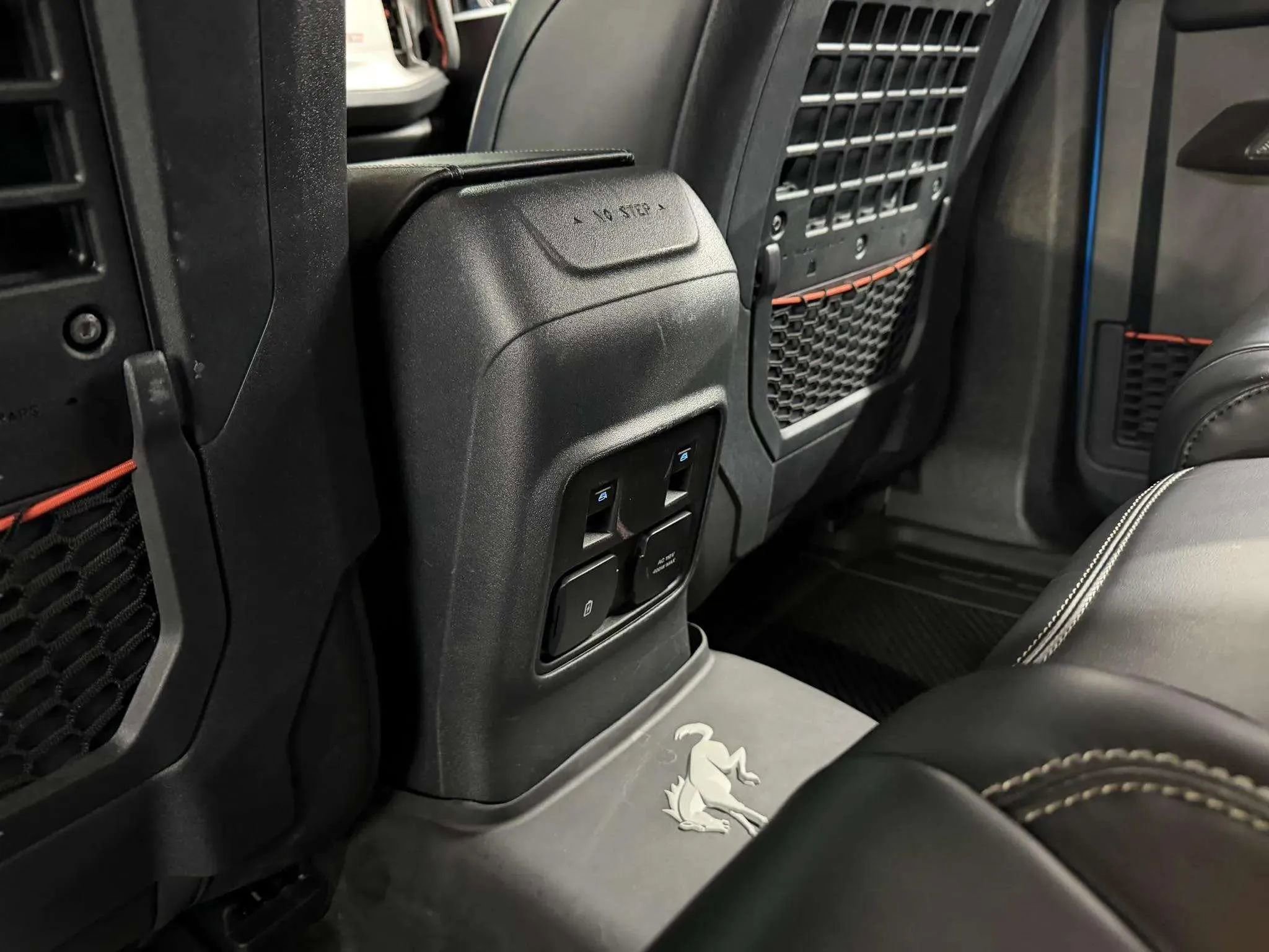 Used 2024 Ford Bronco Raptor w/ Interior Carbon Fiber Pack 6 image 31