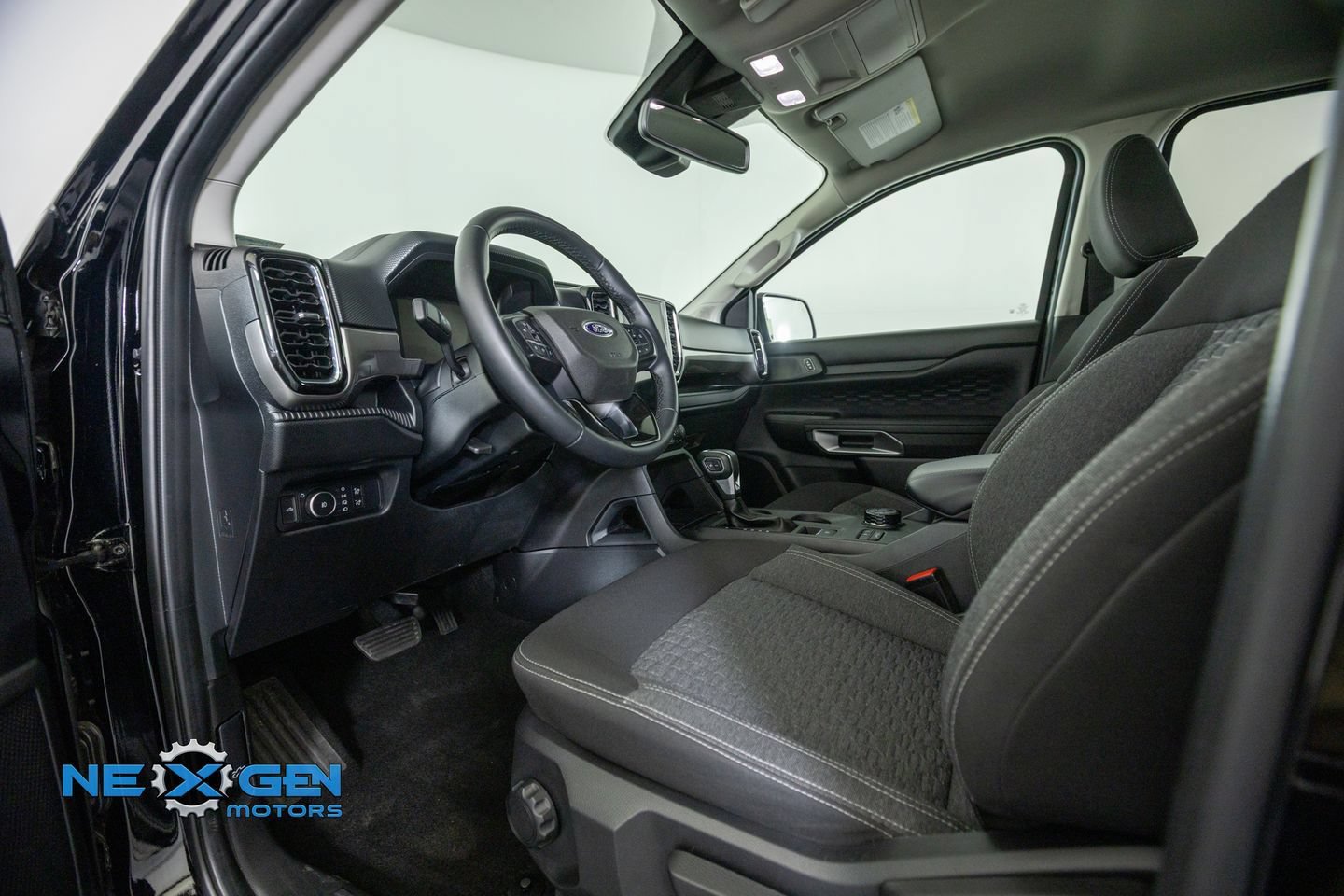 Used 2025 Ford Ranger XLT w/ FX4 Off-Road Package AWD/4WD image 11