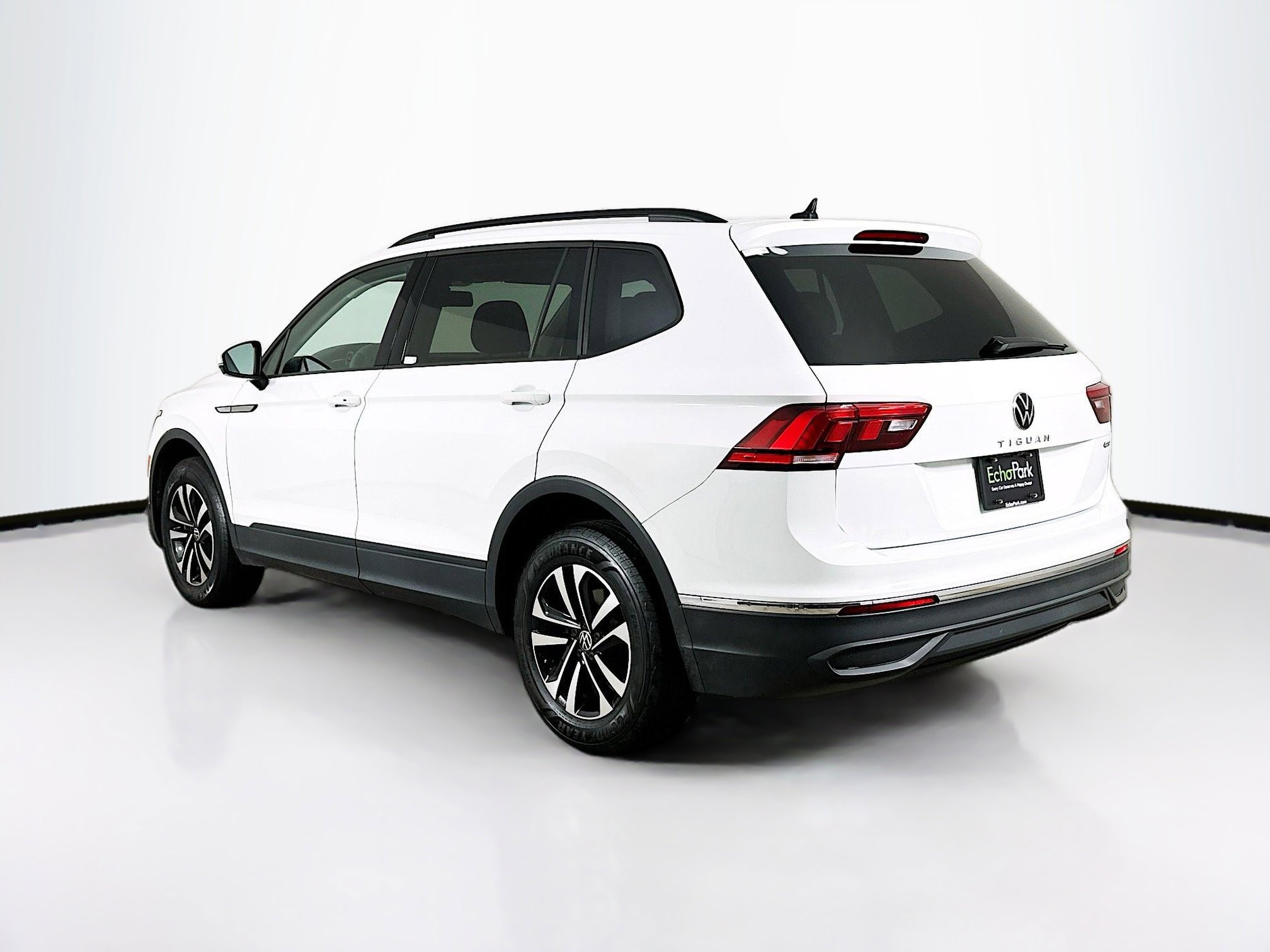 Used 2022 Volkswagen Tiguan S image 5