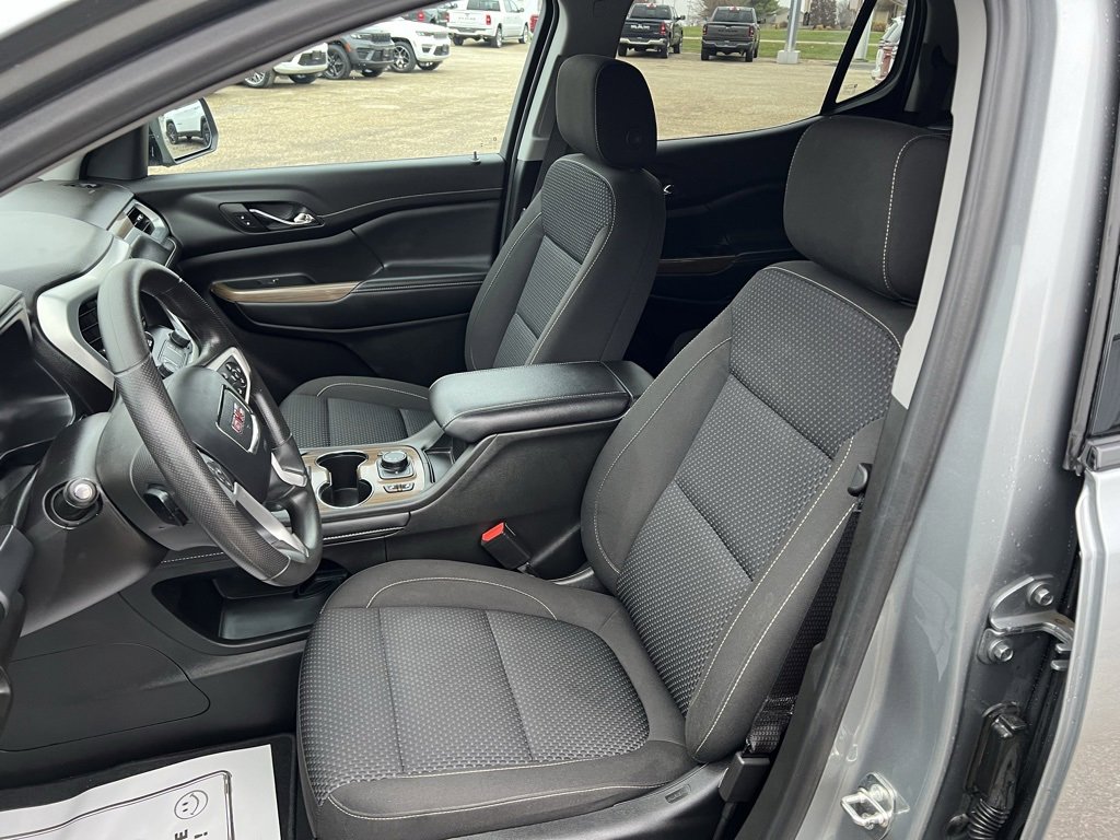 Used 2023 GMC Acadia SLE w/ Driver Convenience Package image 29