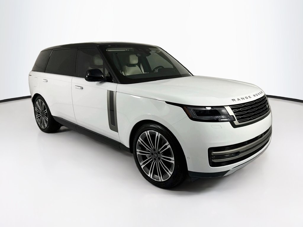 New 2027 Land Rover Range Rover Long Wheelbase SE AWD/4WD image 3