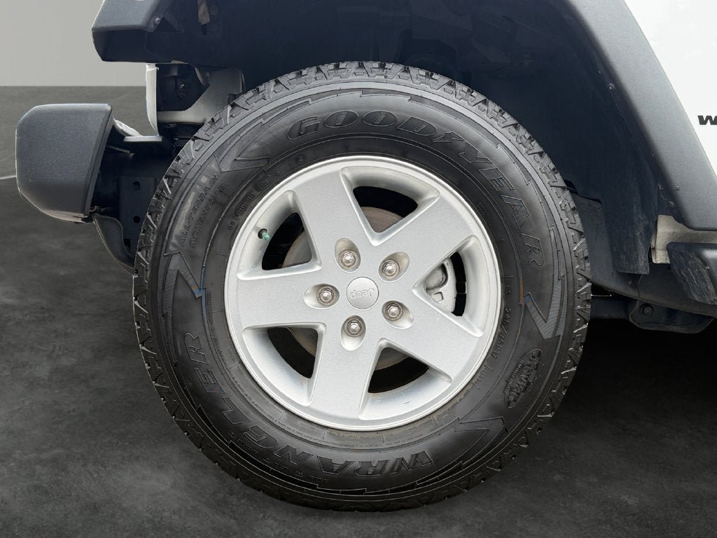 Used 2014 Jeep Wrangler Sport w/ Quick Order Package 23S AWD/4WD image 5