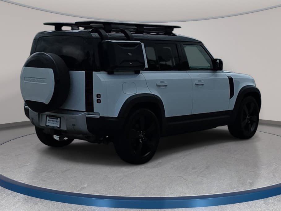 Used 2024 Land Rover Defender 110 S AWD/4WD image 5