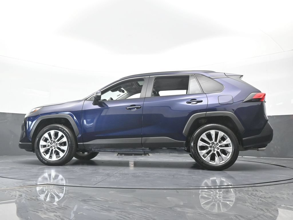 Used 2025 Toyota RAV4 XLE Premium FWD image 59