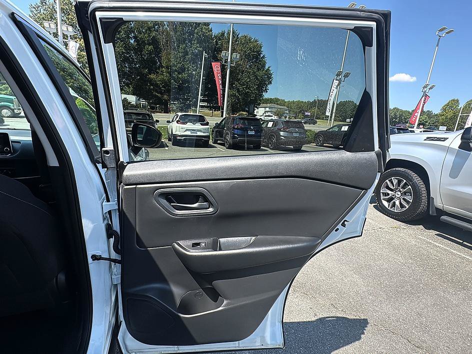 Certified 2024 Nissan Rogue S AWD/4WD image 25