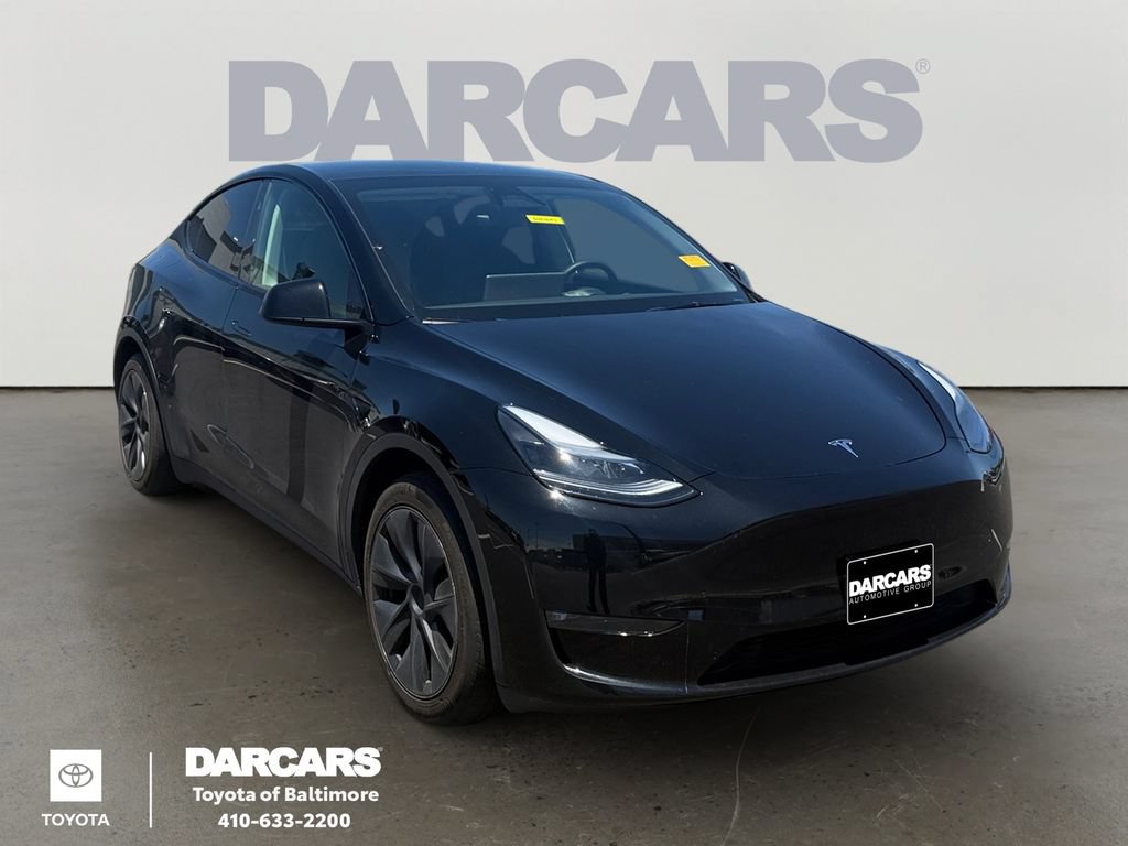 Used 2024 Tesla Model Y Long Range AWD/4WD image 1
