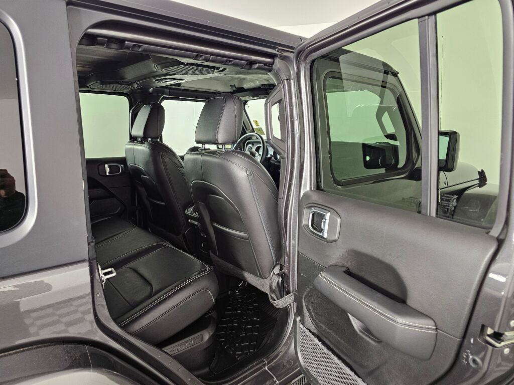 Used 2023 Jeep Wrangler Unlimited Sahara w/ Cold Weather Group AWD/4WD image 36