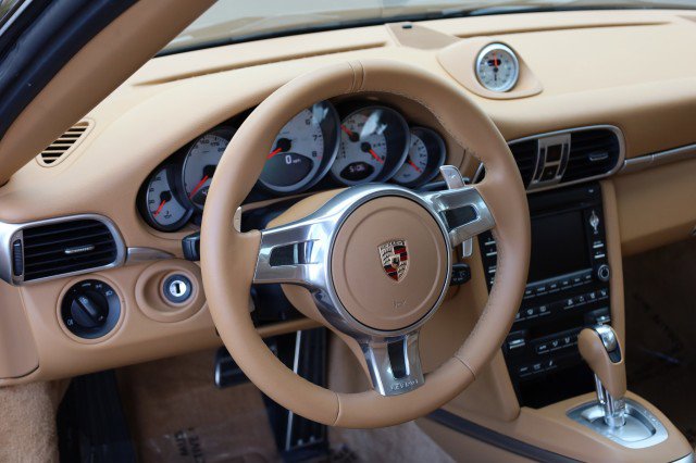Used 2011 Porsche 911 Carrera 4S image 24