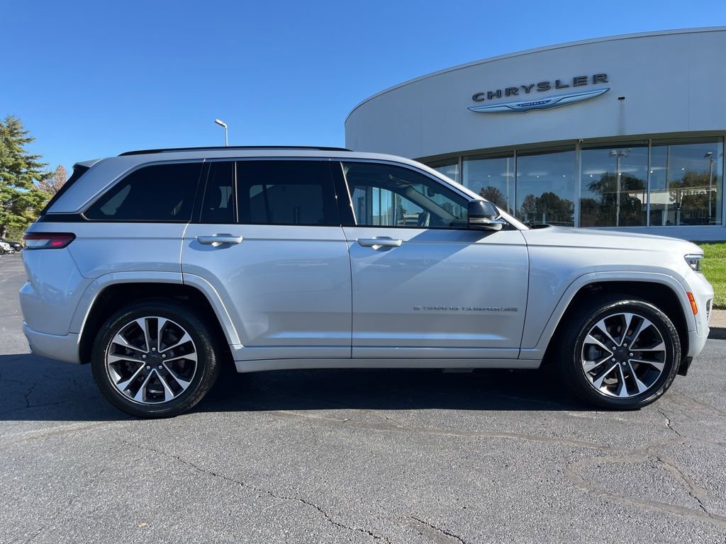 Used 2023 Jeep Grand Cherokee Overland image 48