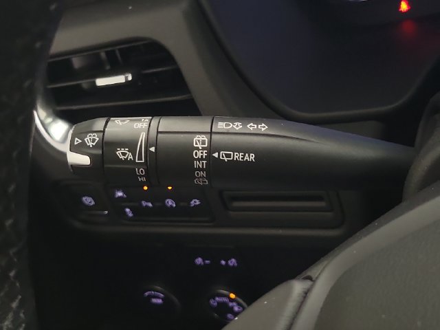 Used 2022 Chevrolet Suburban LT RWD image 26
