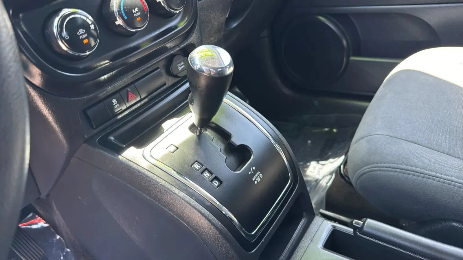 Used 2016 Jeep Compass Sport w/ Power Value Group FWD image 38