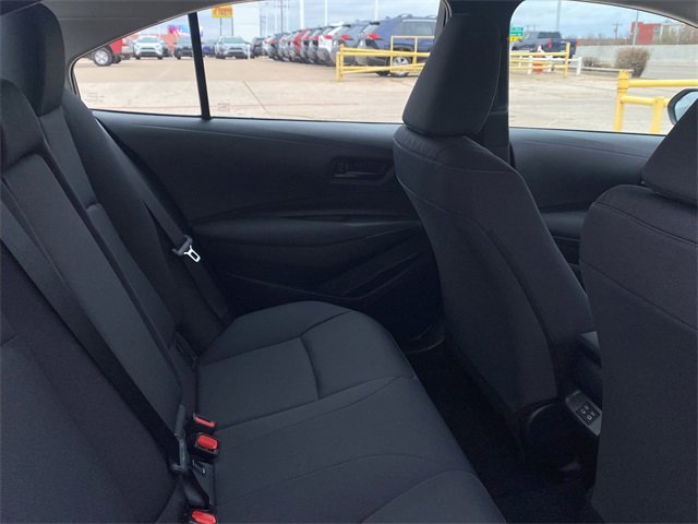 Used 2025 Toyota Corolla LE image 13