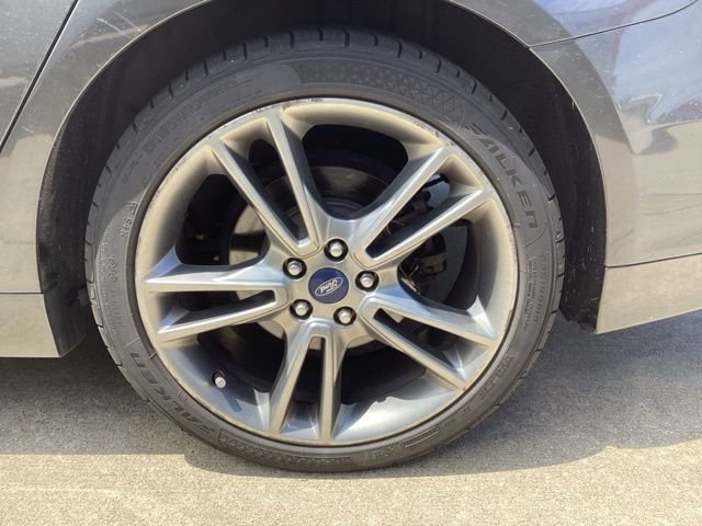 Used 2016 Ford Fusion Titanium FWD image 6