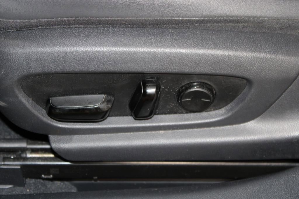 Used 2022 Lexus ES 300h F Sport image 14