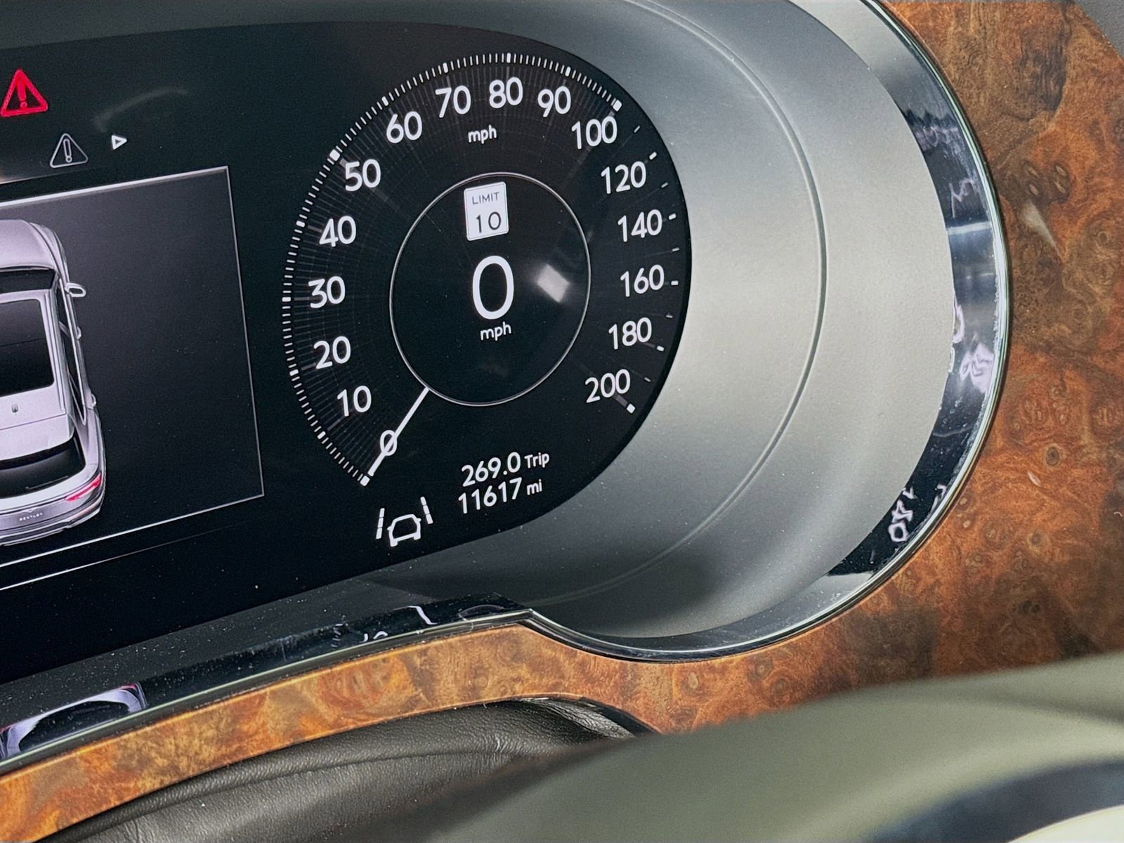 Certified 2024 Bentley Bentayga Extended Wheelbase image 13