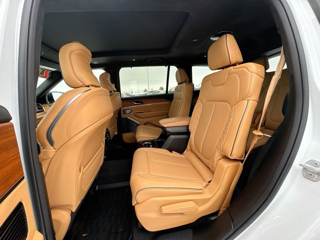 Used 2022 Jeep Grand Cherokee L Summit image 26