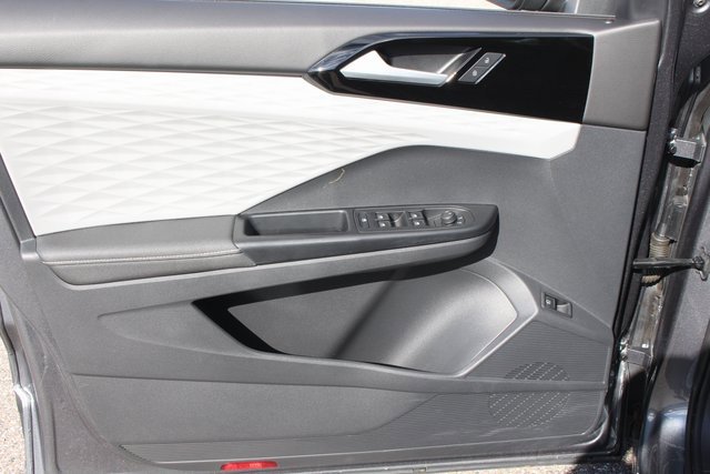 Certified 2024 Volkswagen Taos S image 10