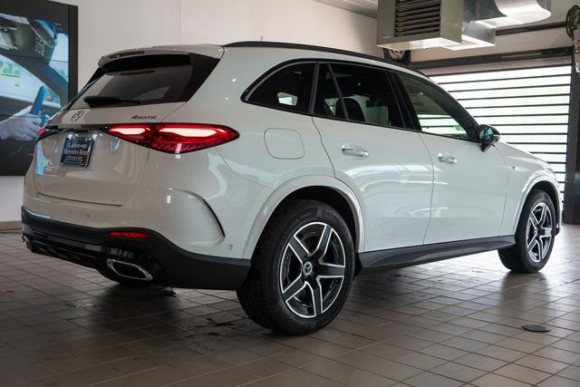 New 2025 Mercedes-Benz GLC 350e 4MATIC image 6