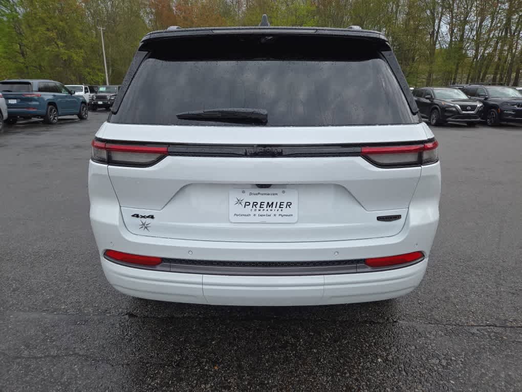 New 2026 Jeep Grand Cherokee Summit AWD/4WD image 5