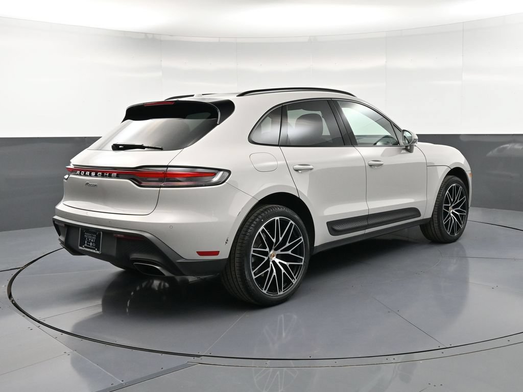 Certified 2023 Porsche Macan Turbo AWD/4WD image 8