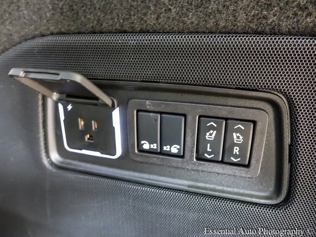 Certified 2024 Cadillac Escalade V w/ LPO, ONYX Package image 27