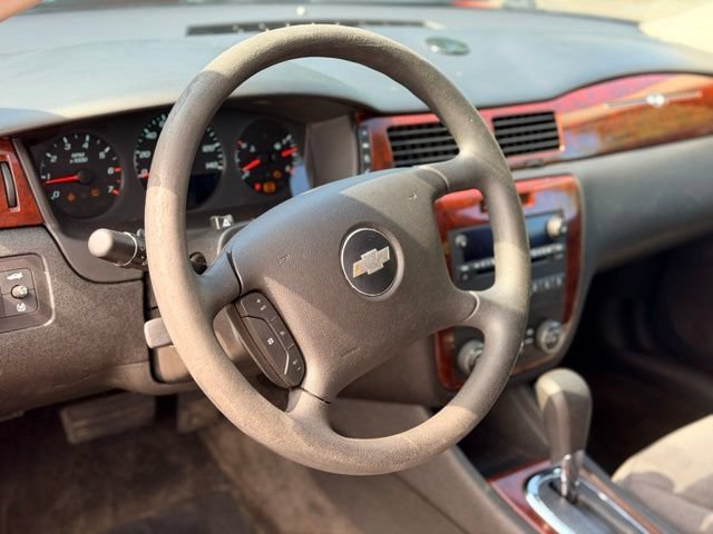 Used 2010 Chevrolet Impala LS FWD image 7