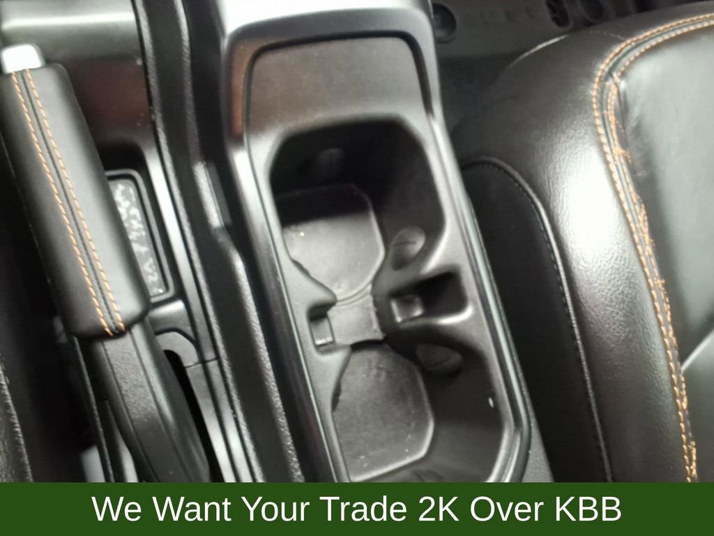 Used 2023 Jeep Wrangler Altitude image 32