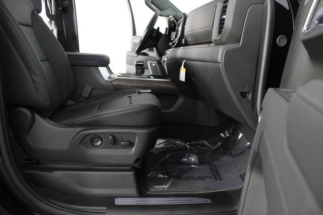 New 2026 GMC Sierra 1500 SLT image 23