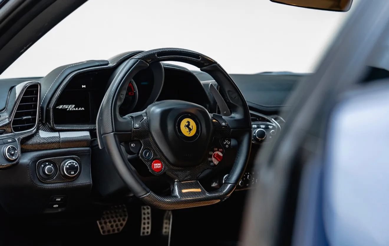 Used 2014 Ferrari 458 Italia Coupe RWD image 18