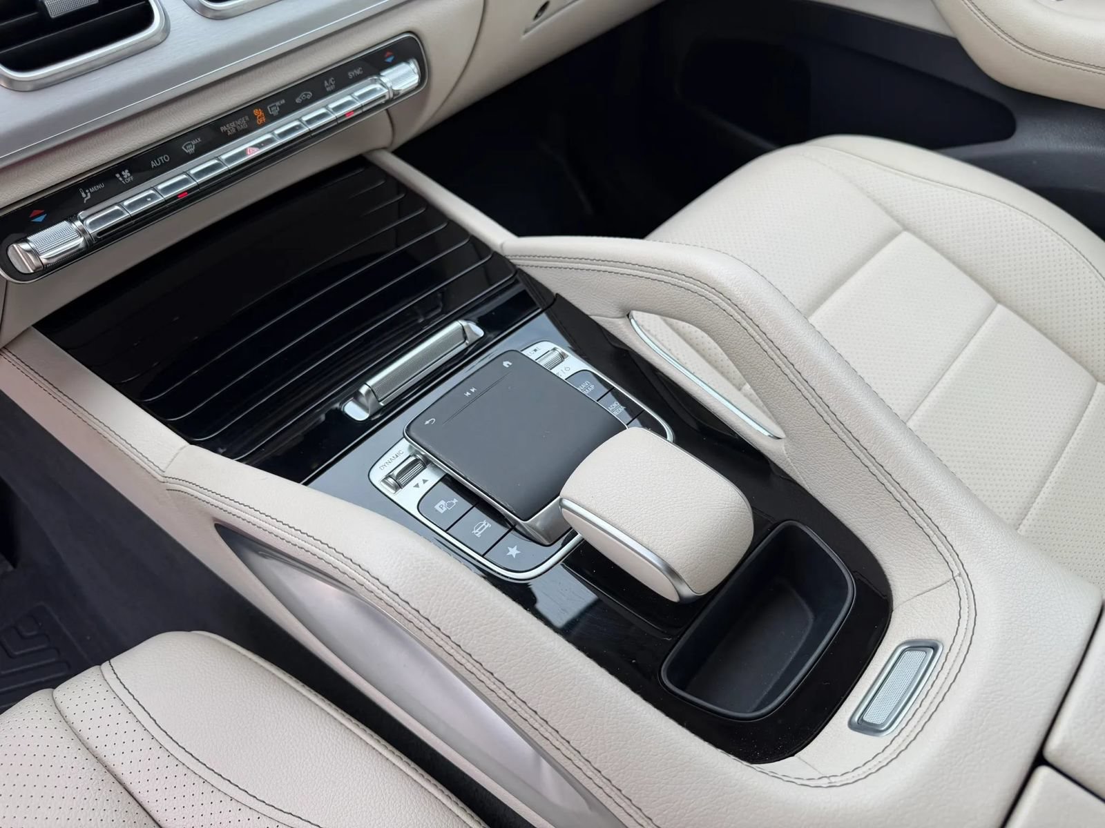 Used 2020 Mercedes-Benz GLE 350 4MATIC image 16