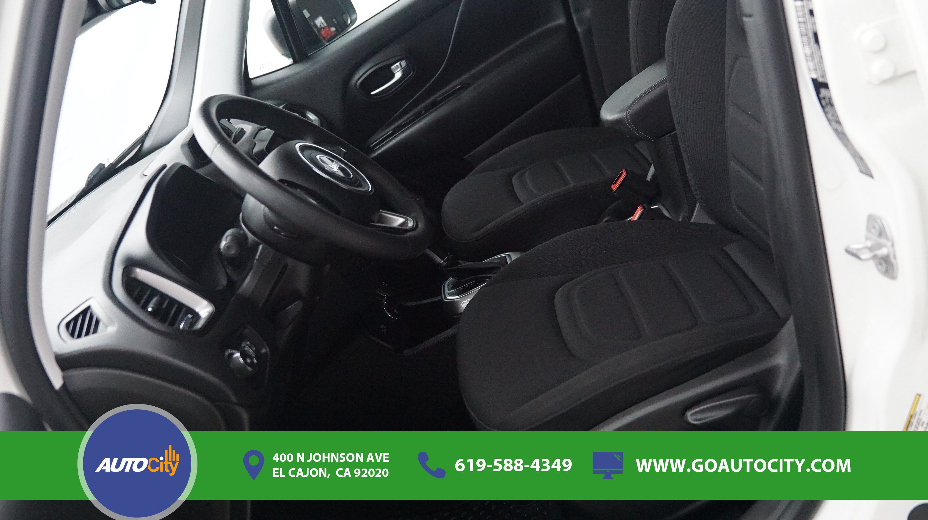Used 2022 Jeep Renegade Latitude AWD/4WD image 9