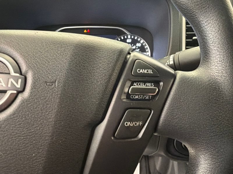 Used 2022 Nissan Frontier SV AWD/4WD image 23