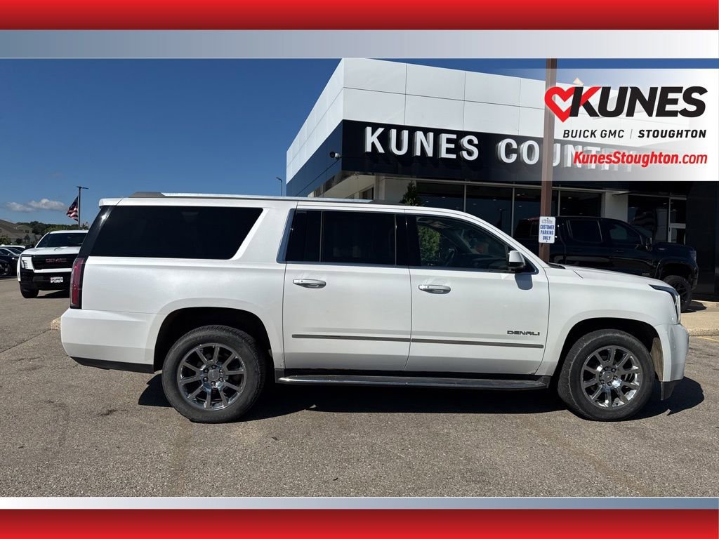 Used 2017 GMC Yukon XL Denali w/ Open Road Package image 11