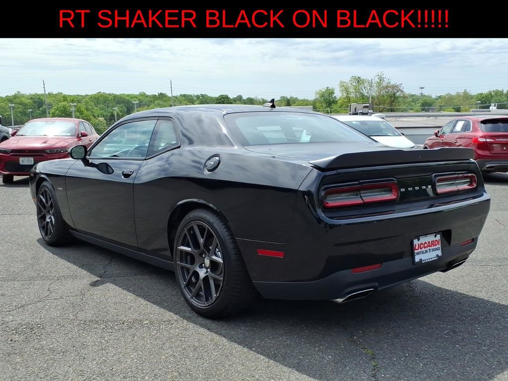 Used 2016 Dodge Challenger R/T RWD image 5