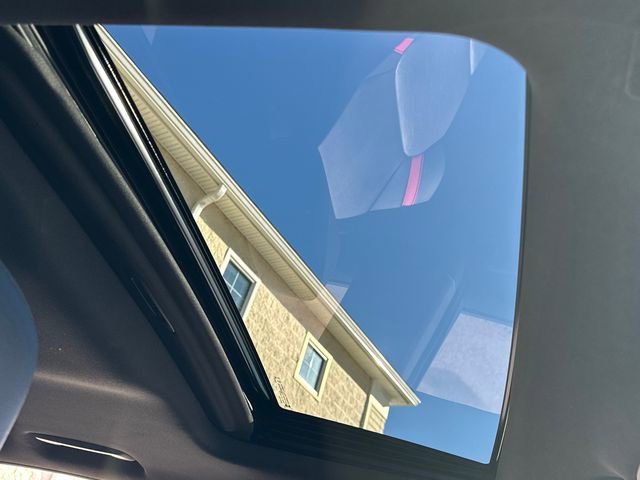 Used 2023 Chevrolet Colorado Z71 w/ Z71 Convenience Package 2 image 18