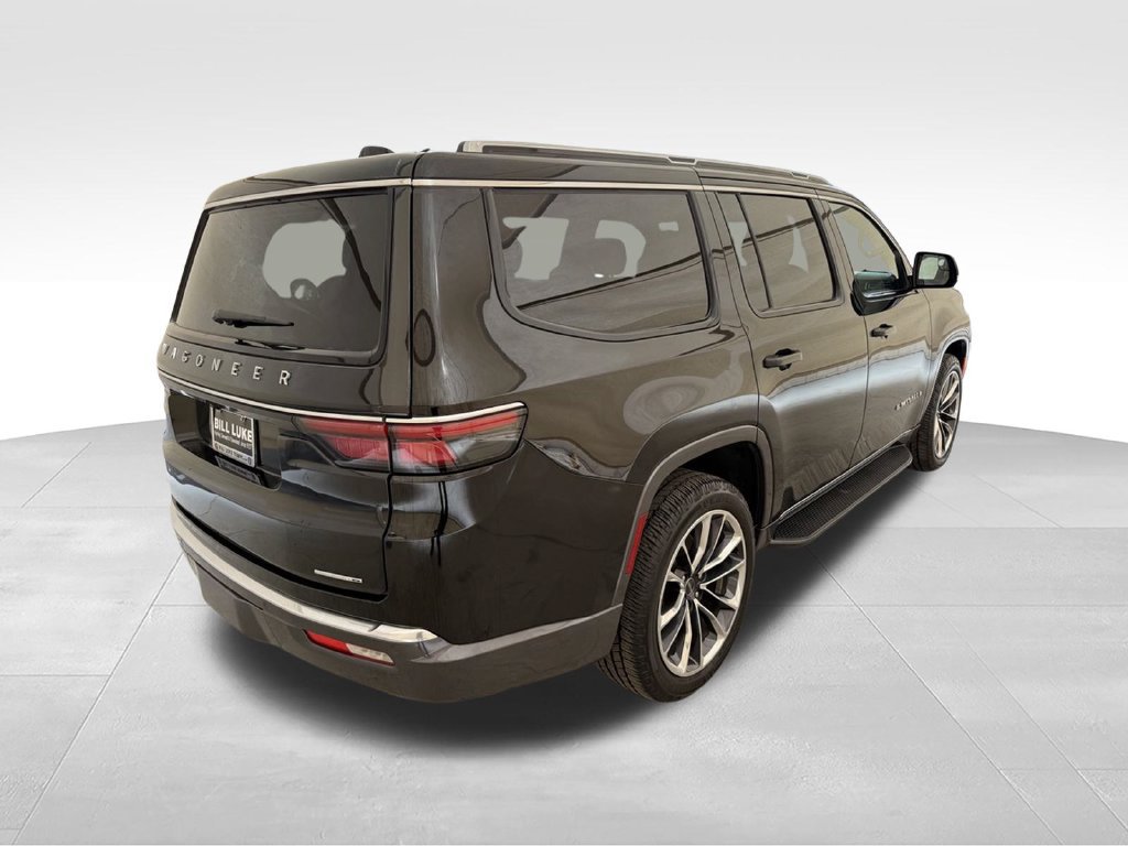 Used 2022 Jeep Wagoneer Series II w/ Premium Group I AWD/4WD image 11