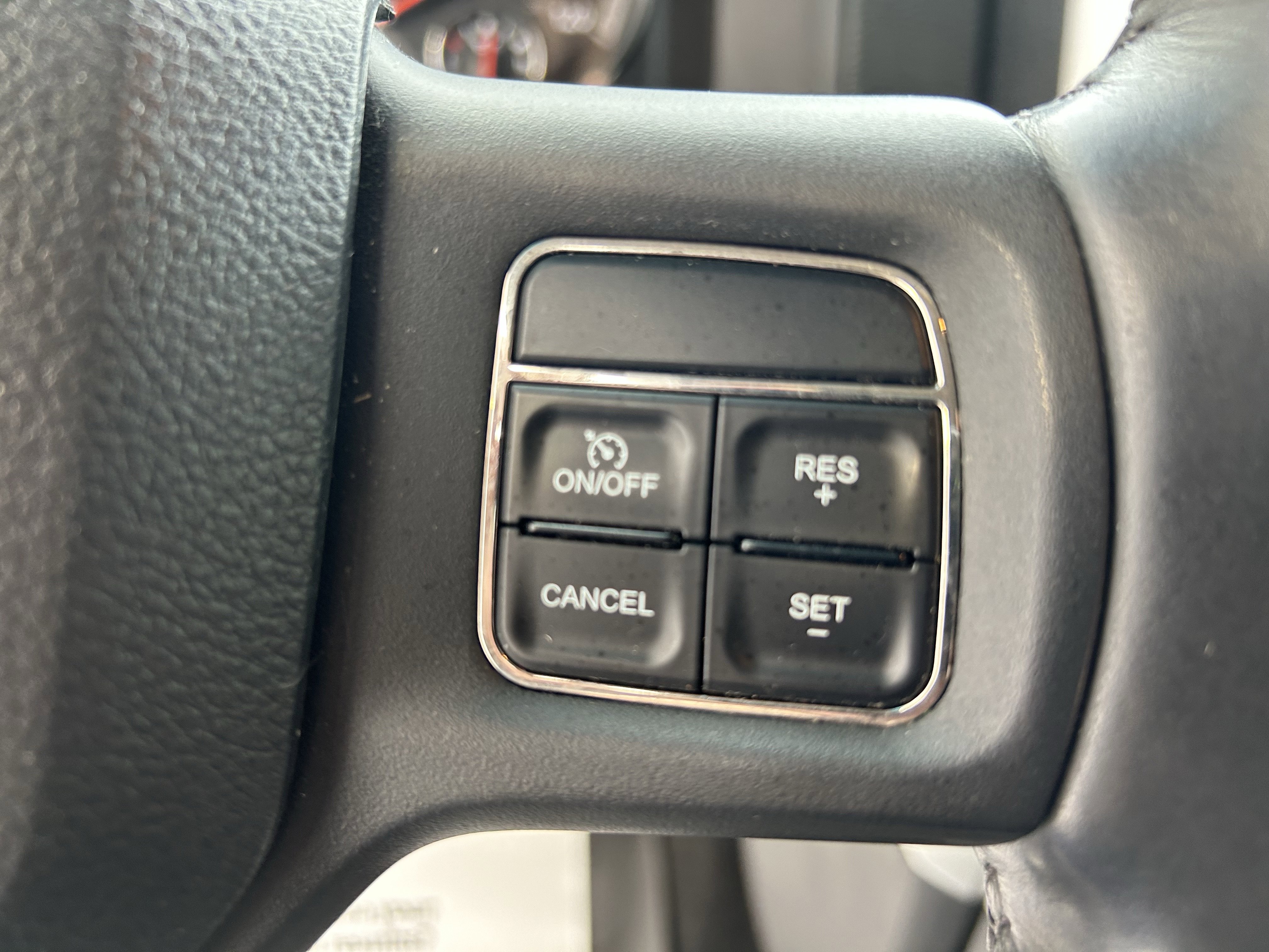 Used 2012 RAM 1500 Laramie image 27