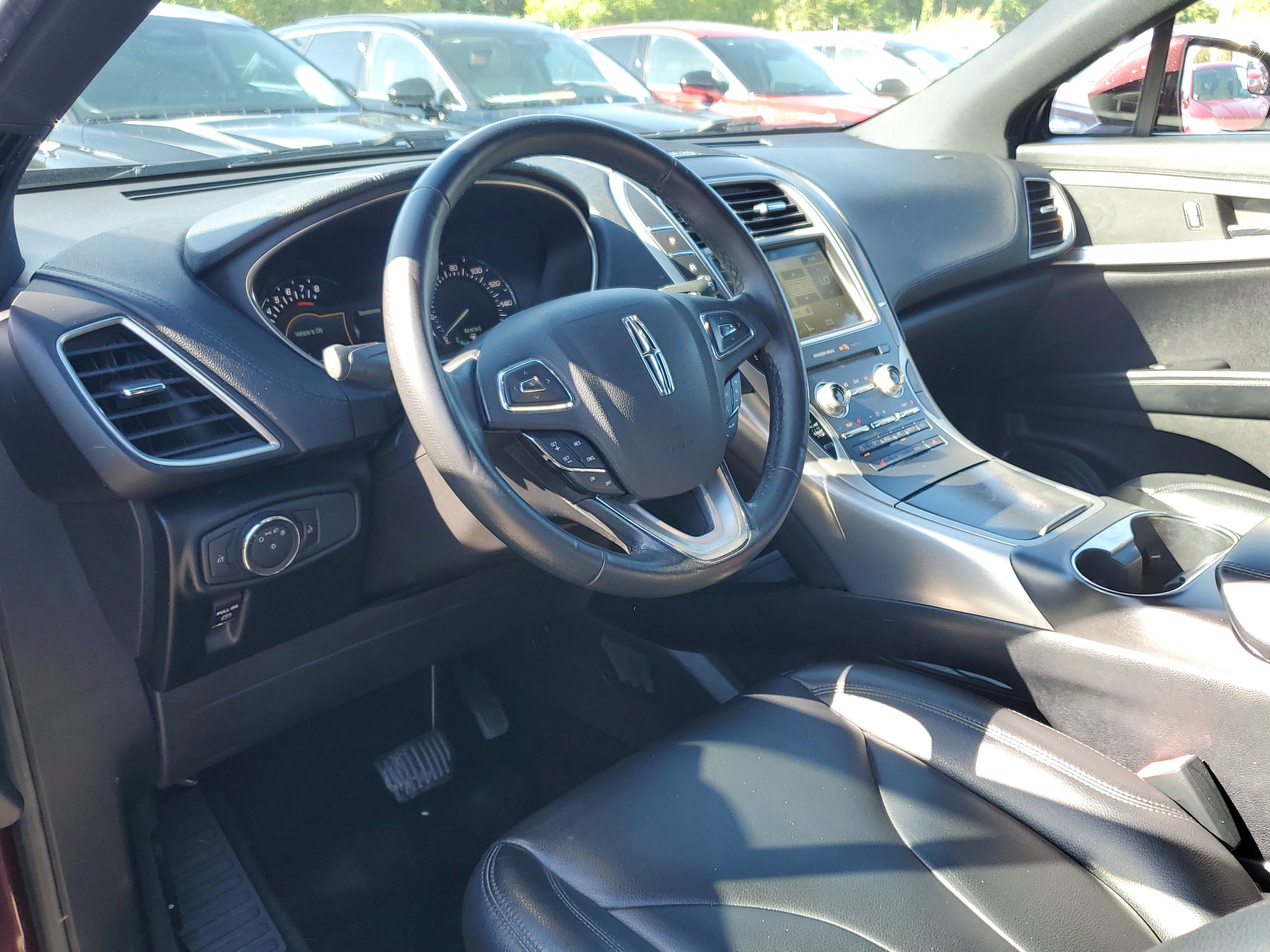 Used 2017 Lincoln MKX Premiere image 10