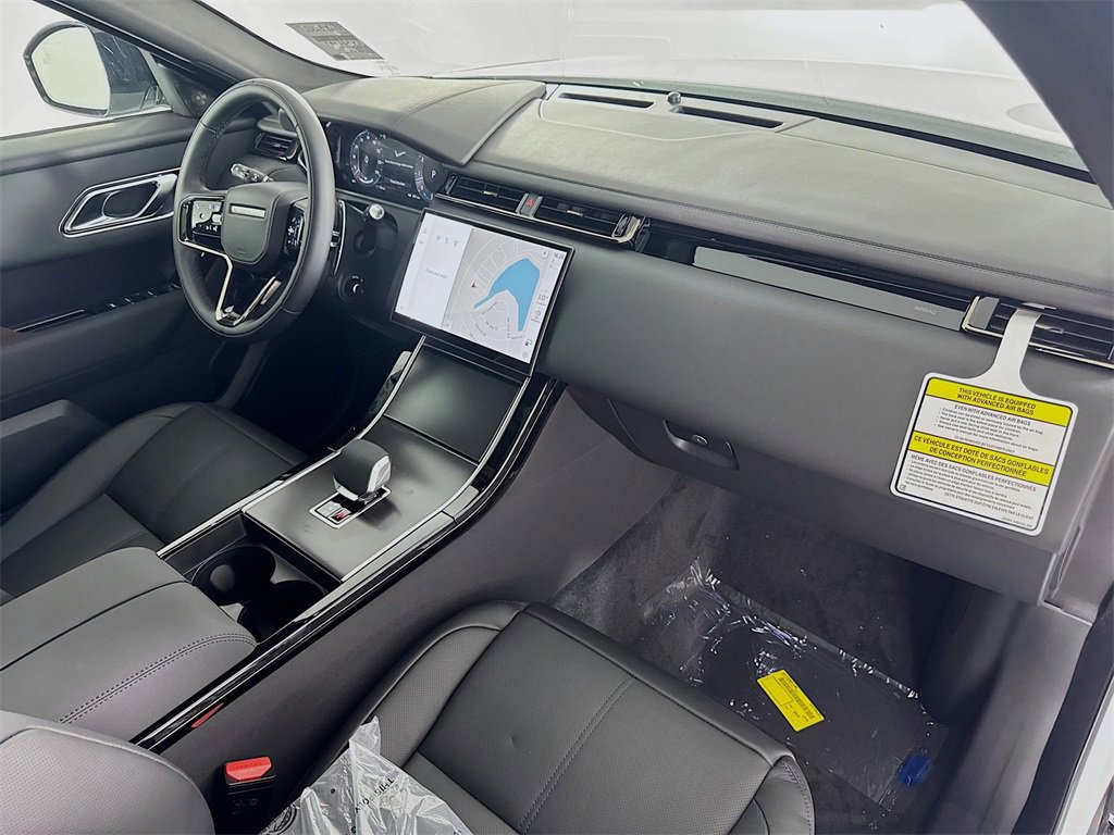 New 2026 Land Rover Range Rover Velar Dynamic SE image 29