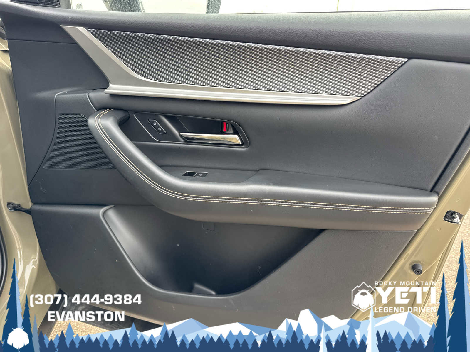 Used 2025 MAZDA CX-70 Plug-In Hybrid w/ Premium Plus image 13