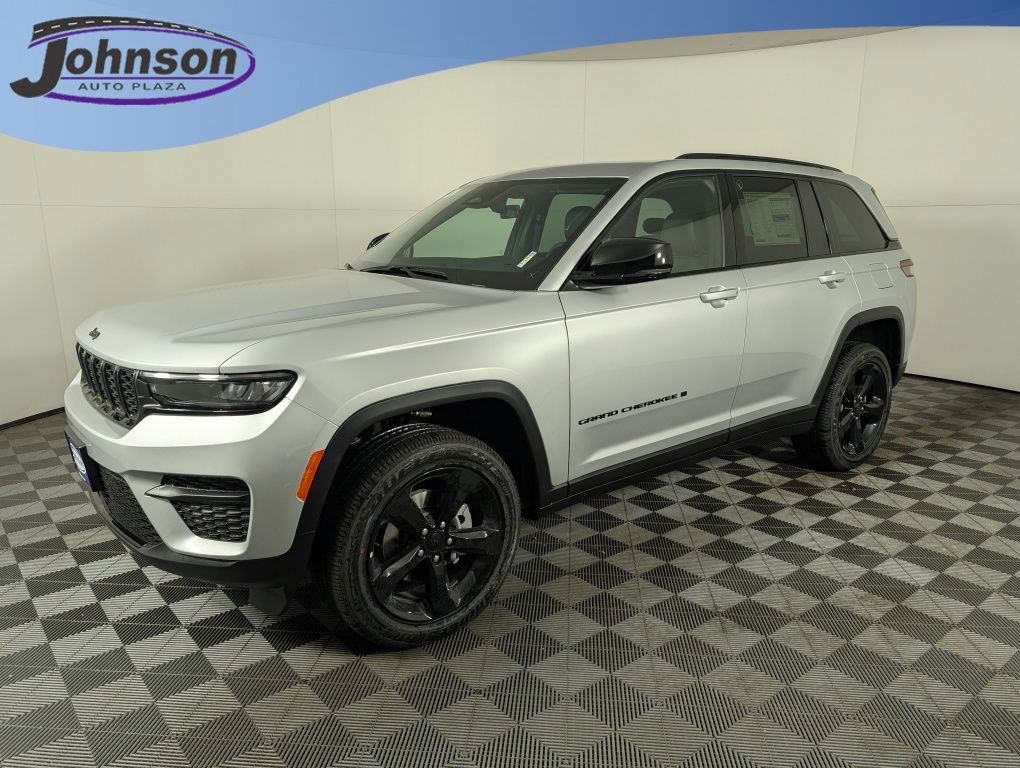 New 2025 Jeep Grand Cherokee Laredo