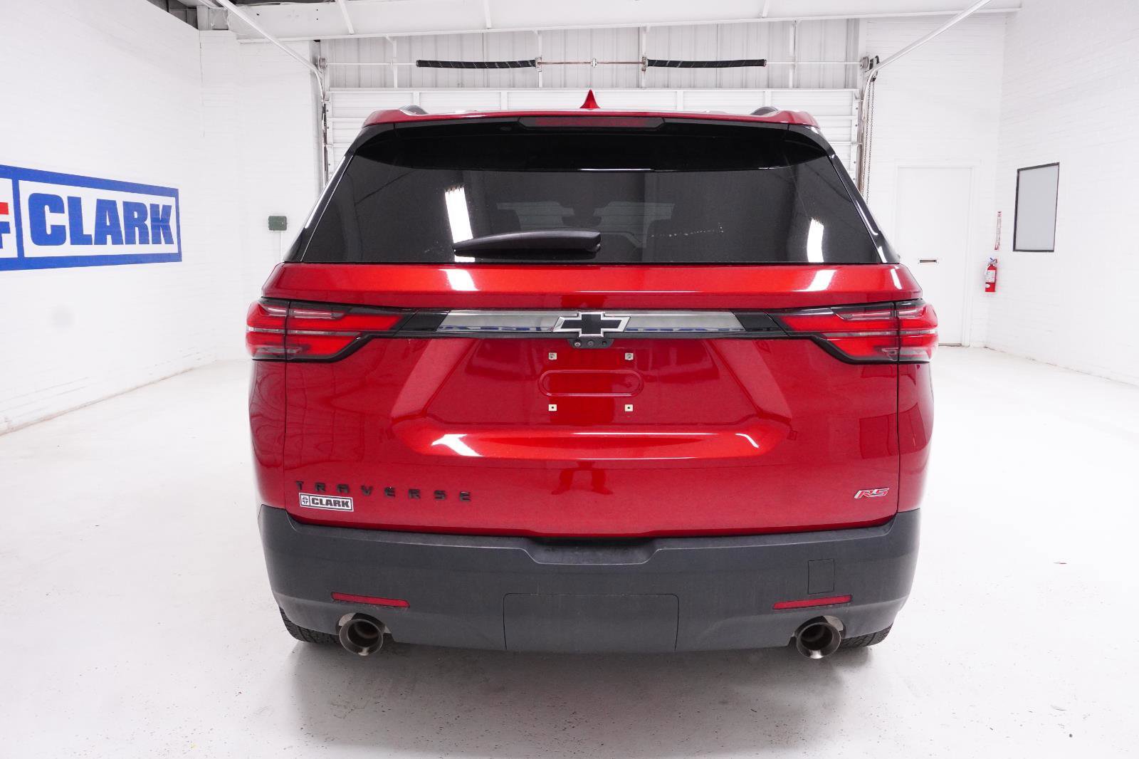 Used 2023 Chevrolet Traverse RS image 6